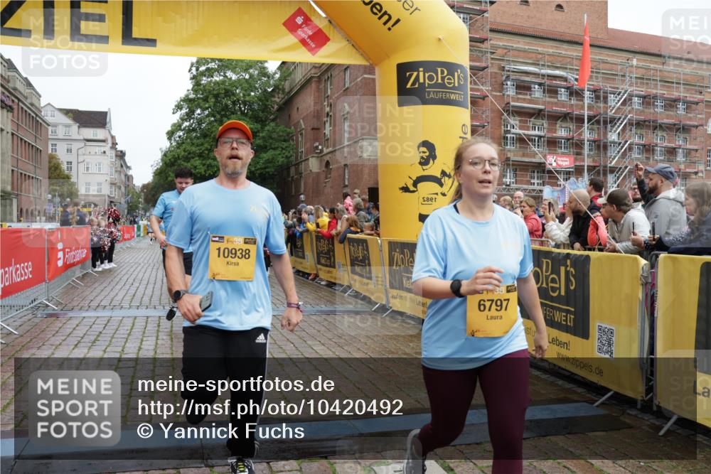 13.09.2026 - Kiel Lauf Yannick Fuchs http://msf.ph/oto/10420492 13.09.2026 09:42:24 Ziel 133, 445, 771, 2914, 2955, 2977, 3676, 5105, 5559, 5774, 6099, 6542, 6797, 10938, 11793, 12190, 570, 699, 772, 792, 2910, 3357, 3801, 4533, 5011, 5107, 5276, 5336, 5774, 6599, 6620, 6739, 7238, 7687, 8476, 8829, 9050, 12175, 12723, 142, 1045, 1777, 2608, 4322, 4548, 6075, 6213, 6423, 6913, 8532, 9519, 9592, 9706, 402, 3143, 3175, 4533, 5107, 6687, 6739, 7238, 9224, 11907, 12175 meine-sportfotos.de