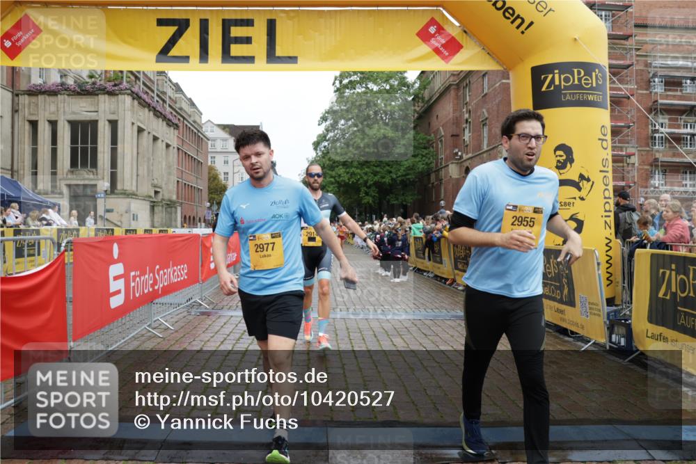 13.09.2026 - Kiel Lauf Yannick Fuchs http://msf.ph/oto/10420527 13.09.2026 09:42:26 Ziel 133, 445, 771, 1777, 2914, 2955, 2977, 3676, 5105, 5559, 6099, 6213, 6542, 6797, 10938, 11793, 12190, 570, 699, 772, 792, 2910, 3357, 3801, 5011, 5105, 5276, 5336, 5774, 6599, 6620, 7687, 8476, 8829, 9050, 11793, 12175, 12723, 142, 762, 1045, 2608, 4322, 4548, 6075, 6423, 6913, 8532, 9519, 9592, 9706, 402, 3143, 4533, 5107, 6739, 7238, 8829, 9050, 12175 meine-sportfotos.de