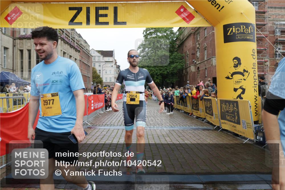 13.09.2026 - Kiel Lauf Yannick Fuchs http://msf.ph/oto/10420542 13.09.2026 09:42:26 Ziel 133, 445, 771, 1777, 2914, 2955, 2977, 3676, 5105, 5559, 6099, 6213, 6542, 6797, 10938, 11793, 12190, 570, 699, 772, 792, 2910, 3357, 3801, 5011, 5105, 5276, 5336, 5774, 6599, 6620, 7687, 8476, 8829, 9050, 11793, 12175, 12723, 142, 762, 1045, 2608, 4322, 4548, 6075, 6423, 6913, 8532, 9519, 9592, 9706, 402, 3143, 4533, 5107, 6739, 7238, 8829, 9050, 12175 meine-sportfotos.de