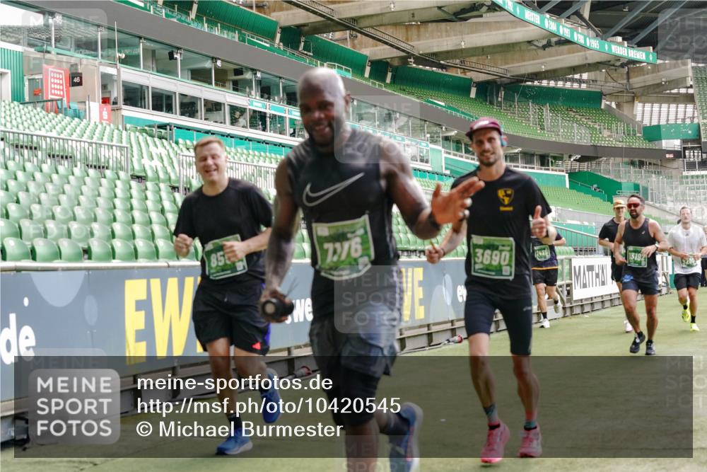 13.09.2026 - 21. swb-Marathon Bremen Michael Burmester http://msf.ph/oto/10420545 13.09.2026 12:58:52 Laufen im Stadion 141, 148, 191, 226, 232, 334, 511, 672, 745, 789, 790, 909, 972, 1080, 1119, 1166, 1191, 1199, 1281, 1516, 1535, 1642, 1647, 1752, 1881, 1931, 1933, 2046, 2210, 2289, 2343, 2367, 2371, 2397, 2423, 2425, 2570, 2577, 2771, 2806, 2807, 2827, 2885, 2899, 2903, 2953, 2961, 2979, 3015, 3021, 3098, 3120, 3124, 3138, 3148, 3182, 3186, 3190, 3233, 3319, 3338, 3435, 3516, 3531, 3534, 3560, 3652, 3655, 3685, 3690, 3695, 3866, 3933, 3934, 205 meine-sportfotos.de