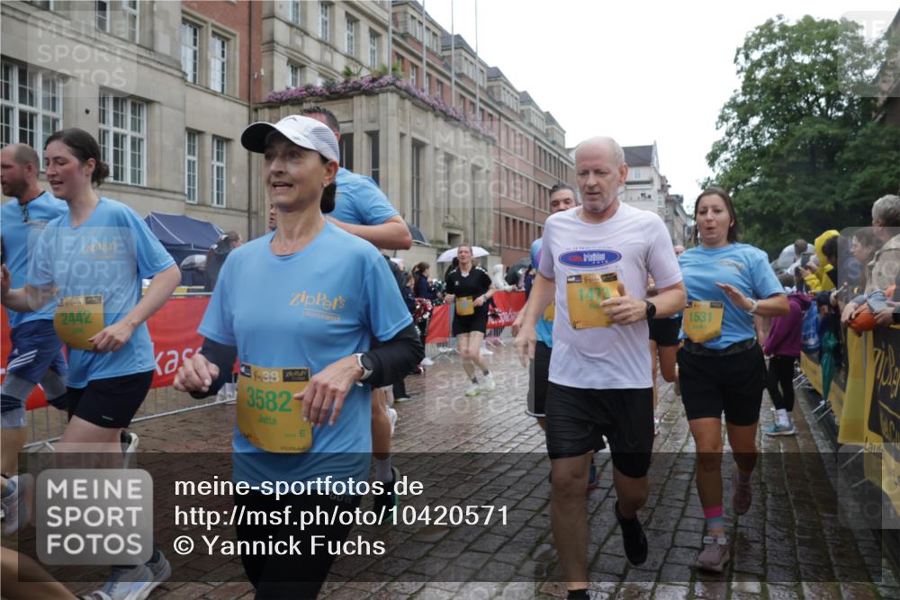 13.09.2026 - Kiel Lauf Yannick Fuchs http://msf.ph/oto/10420571 13.09.2026 10:53:02 Ziel 127, 154, 1071, 1083, 1426, 1486, 1550, 3059, 3104, 3173, 3431, 3500, 3587, 3657, 3875, 5329, 5642, 5643, 5710, 5838, 6015, 6161, 6374, 6695, 6777, 7139, 7596, 8483, 8516, 8518, 8580, 8863, 8905, 8935, 9126, 9166, 9749, 10721, 11074, 11282, 11496, 11919, 11988, 12217, 90, 154, 158, 172, 398, 626, 1083, 1433, 1471, 1472, 1473, 1474, 1531, 1535, 1634, 1812, 1837, 2069, 2089, 2293, 2442, 2735, 3050, 3054, 3059, 3452, 3514, 3582, 3778, 3853, 3875, 4570, 6201, 7017, 7883, 475 meine-sportfotos.de