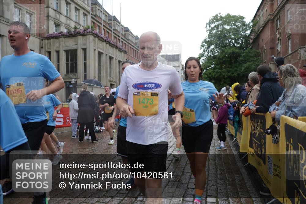 13.09.2026 - Kiel Lauf Yannick Fuchs http://msf.ph/oto/10420581 13.09.2026 10:53:02 Ziel 127, 154, 1071, 1083, 1426, 1486, 1550, 3059, 3104, 3173, 3431, 3500, 3587, 3657, 3875, 5329, 5642, 5643, 5710, 5838, 6015, 6161, 6374, 6695, 6777, 7139, 7596, 8483, 8516, 8518, 8580, 8863, 8905, 8935, 9126, 9166, 9749, 10721, 11074, 11282, 11496, 11919, 11988, 12217, 90, 154, 158, 172, 398, 626, 1083, 1433, 1471, 1472, 1473, 1474, 1531, 1535, 1634, 1812, 1837, 2069, 2089, 2293, 2442, 2735, 3050, 3054, 3059, 3452, 3514, 3582, 3778, 3853, 3875, 4570, 6201, 7017, 7883, 475 meine-sportfotos.de