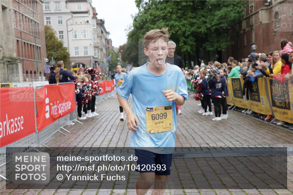 13.09.2026 - Kiel Lauf Yannick Fuchs http://msf.ph/oto/10420593 13.09.2026 09:42:29 Ziel 445, 771, 1045, 1777, 2608, 2914, 2955, 2977, 4548, 5559, 6075, 6099, 6213, 6423, 6542, 6913, 10938, 12190, 133, 570, 699, 772, 792, 2910, 3357, 3676, 3801, 5011, 5105, 5276, 5336, 5774, 6599, 6620, 6797, 7687, 8476, 8829, 9050, 10938, 11793, 12723, 142, 762, 3827, 4322, 8532, 8870, 9519, 9592, 9706, 11721, 772, 3143, 4533, 5107, 6739, 7238, 8829, 9050, 12175 meine-sportfotos.de