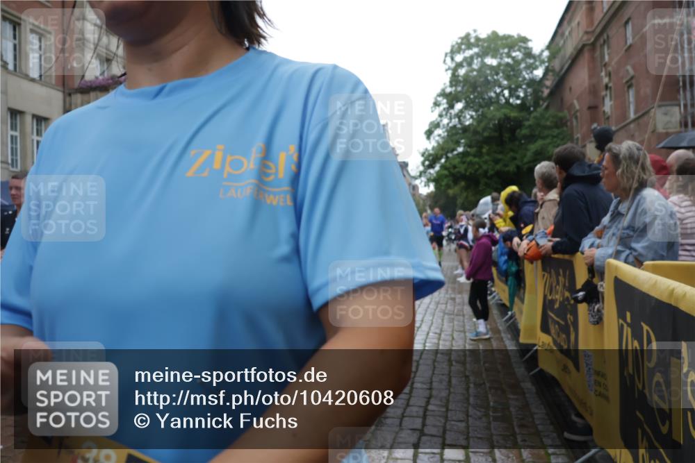 13.09.2026 - Kiel Lauf Yannick Fuchs http://msf.ph/oto/10420608 13.09.2026 10:53:04 Ziel 127, 1071, 1486, 3104, 3173, 3500, 3587, 3657, 5329, 5642, 5643, 5710, 5838, 5924, 6015, 6055, 6161, 6374, 6695, 6777, 7139, 7596, 7869, 8483, 8516, 8518, 8580, 8863, 8905, 8935, 9126, 9166, 9749, 10721, 11074, 11282, 11496, 11919, 11988, 12217, 12405, 90, 154, 158, 172, 398, 1083, 1426, 1433, 1473, 1474, 1531, 1535, 1550, 1634, 1812, 1837, 2069, 2089, 2293, 2735, 3050, 3054, 3059, 3431, 3452, 3514, 3778, 3853, 3875, 4570, 5329, 5838, 6201, 7017, 7883, 8580, 8935, 475 meine-sportfotos.de