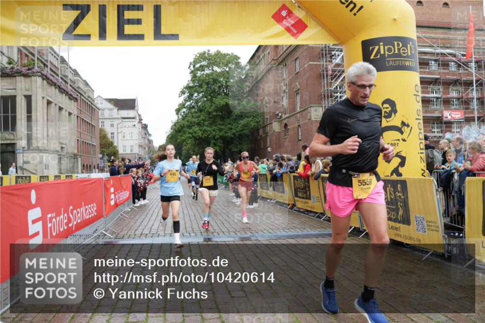 13.09.2026 - Kiel Lauf Yannick Fuchs http://msf.ph/oto/10420614 13.09.2026 09:42:31 Ziel 445, 771, 1045, 1777, 2608, 2914, 2955, 2977, 4548, 5559, 6075, 6099, 6213, 6423, 6542, 6913, 9706, 12190, 133, 570, 699, 772, 792, 2910, 2955, 2977, 3357, 3676, 3801, 5011, 5105, 5276, 5336, 5774, 6599, 6620, 6797, 7687, 8476, 10938, 11793, 12723, 142, 762, 3827, 4322, 8532, 8870, 9311, 9519, 9592, 11721, 12678, 772, 4533, 5107, 6739, 7238, 8829, 9050, 12175 meine-sportfotos.de