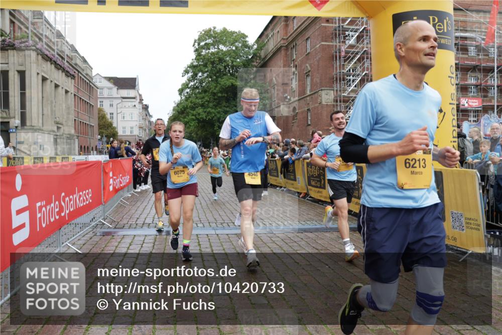 13.09.2026 - Kiel Lauf Yannick Fuchs http://msf.ph/oto/10420733 13.09.2026 09:42:36 Ziel 142, 445, 771, 1045, 1777, 2608, 4548, 5559, 6075, 6213, 6423, 6542, 6913, 8532, 9519, 9592, 9706, 12190, 133, 570, 792, 2910, 2914, 2955, 2977, 3357, 3676, 5011, 5105, 5276, 5336, 5774, 6099, 6599, 6620, 6797, 7687, 8476, 10938, 11793, 12723, 762, 1213, 3827, 3849, 4322, 7874, 8870, 9311, 9629, 11721, 12678, 699, 772, 2910, 3801, 6599, 8829, 9050 meine-sportfotos.de