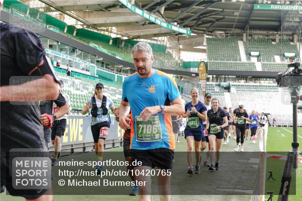 13.09.2026 - 21. swb-Marathon Bremen Michael Burmester http://msf.ph/oto/10420765 13.09.2026 13:21:47 Laufen im Stadion 128, 258, 343, 351, 423, 441, 571, 601, 620, 704, 782, 851, 1060, 1094, 1157, 1158, 1177, 1316, 1344, 1417, 1439, 1518, 1657, 1669, 1676, 1697, 1729, 1808, 1846, 1883, 2010, 2064, 2139, 2201, 2258, 2278, 2290, 2394, 2395, 2414, 2417, 2437, 2501, 2519, 2551, 2588, 2619, 2632, 2652, 2660, 2685, 2711, 2736, 2793, 2828, 2886, 2954, 2964, 2995, 3004, 3010, 3017, 3018, 3022, 3034, 3035, 3036, 3037, 3070, 3074, 3102, 3139, 3144, 3225, 3351, 3682, 3784, 4020, 1506 meine-sportfotos.de