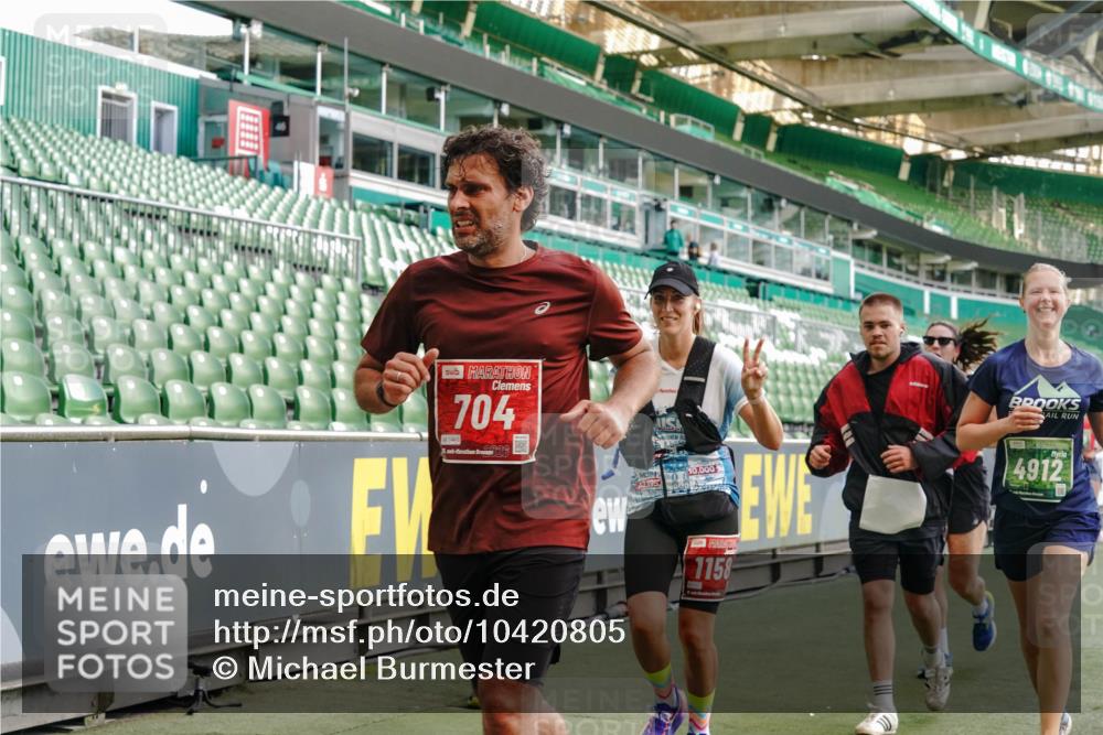 13.09.2026 - 21. swb-Marathon Bremen Michael Burmester http://msf.ph/oto/10420805 13.09.2026 13:21:48 Laufen im Stadion 128, 258, 343, 351, 423, 441, 571, 601, 620, 704, 782, 851, 1060, 1094, 1157, 1158, 1177, 1259, 1316, 1344, 1417, 1439, 1518, 1657, 1669, 1676, 1697, 1729, 1808, 1846, 1883, 2010, 2064, 2139, 2201, 2258, 2278, 2290, 2394, 2395, 2414, 2417, 2437, 2501, 2519, 2551, 2588, 2619, 2632, 2652, 2660, 2685, 2711, 2736, 2793, 2828, 2886, 2954, 2964, 2995, 3004, 3010, 3017, 3018, 3022, 3034, 3035, 3036, 3037, 3070, 3074, 3102, 3139, 3144, 3225, 3351, 3682, 3784, 4020, 4431, 1506 meine-sportfotos.de