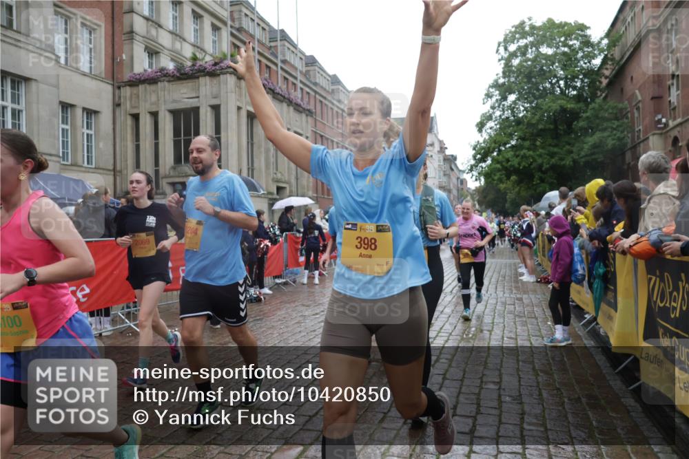 13.09.2026 - Kiel Lauf Yannick Fuchs http://msf.ph/oto/10420850 13.09.2026 10:53:17 Ziel 168, 207, 373, 2174, 2336, 2859, 3153, 3500, 4196, 5691, 5924, 6055, 6104, 6181, 6374, 7869, 8422, 8483, 10276, 10367, 11097, 11253, 12405, 12844, 127, 154, 158, 398, 1071, 1083, 1426, 1433, 1486, 1535, 1550, 1634, 1812, 2069, 2089, 3050, 3059, 3104, 3173, 3431, 3452, 3500, 3514, 3587, 3657, 3875, 4570, 5329, 5642, 5643, 5710, 5838, 6015, 6161, 6201, 6374, 6695, 6777, 7017, 7139, 7596, 7883, 8483, 8516, 8518, 8580, 8863, 8905, 8935, 9749, 10721, 11074, 1199, 172 meine-sportfotos.de