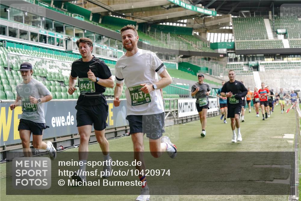 13.09.2026 - 21. swb-Marathon Bremen Michael Burmester http://msf.ph/oto/10420974 13.09.2026 12:59:06 Laufen im Stadion 141, 148, 191, 226, 232, 511, 672, 745, 789, 790, 909, 972, 1080, 1119, 1166, 1191, 1199, 1209, 1281, 1516, 1535, 1642, 1647, 1752, 1881, 1931, 1933, 2046, 2088, 2210, 2289, 2343, 2367, 2371, 2397, 2423, 2425, 2481, 2517, 2570, 2577, 2771, 2806, 2807, 2827, 2885, 2899, 2903, 2953, 2961, 2979, 3015, 3021, 3098, 3120, 3124, 3138, 3148, 3182, 3186, 3190, 3233, 3319, 3338, 3435, 3516, 3531, 3534, 3560, 3652, 3655, 3695, 3861, 3930, 3933, 3934, 205 meine-sportfotos.de