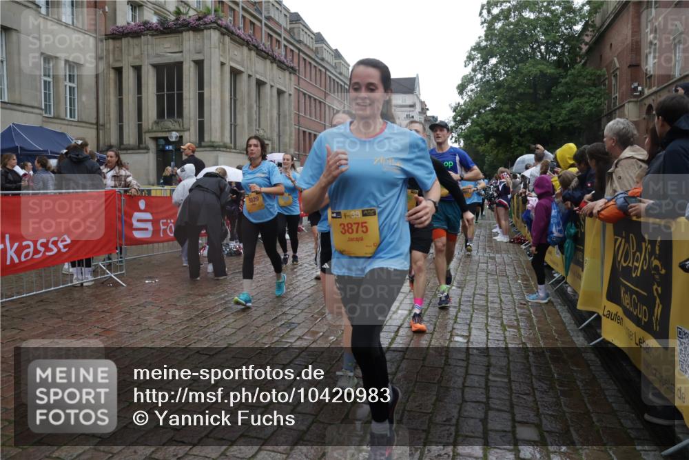 13.09.2026 - Kiel Lauf Yannick Fuchs http://msf.ph/oto/10420983 13.09.2026 10:53:26 Ziel 168, 207, 1757, 2174, 2336, 2859, 3498, 4005, 5285, 5766, 5769, 5788, 6543, 6821, 7132, 7365, 7649, 10276, 10367, 11166, 11253, 11556, 12380, 12513, 127, 154, 373, 1071, 1083, 1426, 1486, 1550, 2174, 3059, 3104, 3153, 3173, 3431, 3500, 3587, 3657, 3875, 4196, 4570, 5329, 5642, 5643, 5691, 5710, 5838, 5924, 6015, 6055, 6104, 6161, 6181, 6374, 6695, 6777, 7139, 7596, 7869, 8422, 8483, 8516, 8518, 8580, 8863, 8905, 8935, 9749, 10367, 10721, 11074, 11097, 1199 meine-sportfotos.de