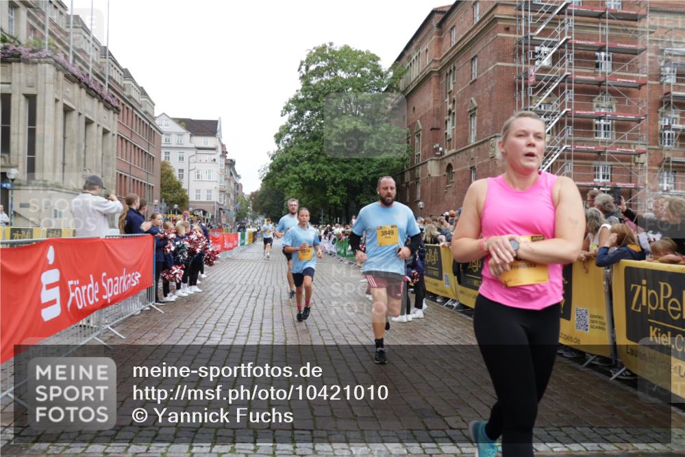 13.09.2026 - Kiel Lauf Yannick Fuchs http://msf.ph/oto/10421010 13.09.2026 09:42:55 Ziel 762, 1213, 3827, 3849, 5530, 7874, 8191, 8870, 9311, 9629, 11721, 12678, 142, 445, 762, 771, 1045, 1777, 2608, 2914, 2955, 2977, 4322, 4548, 5559, 6075, 6099, 6213, 6423, 6542, 6913, 8532, 9519, 9592, 9706, 12190, 1040, 1508, 3041, 3850, 5929, 7532, 8808, 9354, 9933, 10047, 10118, 11753, 12259, 133, 2914, 2955, 2977, 3676, 5105, 5774, 6797, 10938, 11793 meine-sportfotos.de