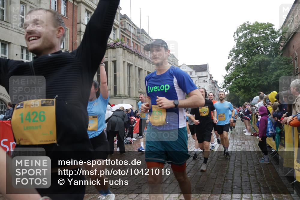 13.09.2026 - Kiel Lauf Yannick Fuchs http://msf.ph/oto/10421016 13.09.2026 10:53:28 Ziel 168, 207, 1757, 2692, 2859, 3498, 4005, 4515, 4657, 5285, 5766, 5769, 5788, 6543, 6712, 6821, 6926, 7021, 7132, 7365, 7649, 9677, 10276, 11166, 11253, 11537, 11556, 12380, 12513, 127, 373, 1071, 1426, 1486, 1550, 2174, 2336, 3104, 3153, 3173, 3431, 3500, 3587, 3657, 4196, 5329, 5642, 5643, 5691, 5710, 5838, 5924, 6015, 6055, 6104, 6161, 6181, 6374, 6695, 6777, 7139, 7596, 7869, 8422, 8483, 8516, 8518, 8580, 8863, 8905, 8935, 9749, 10276, 10367, 10721, 11074, 11097, 1199 meine-sportfotos.de