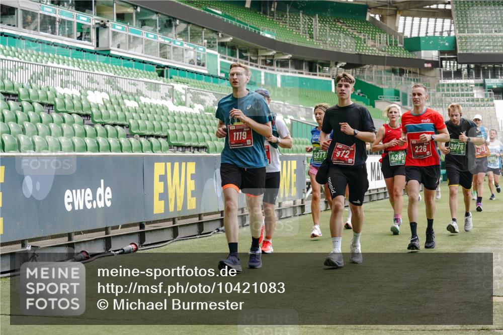 13.09.2026 - 21. swb-Marathon Bremen Michael Burmester http://msf.ph/oto/10421083 13.09.2026 12:59:11 Laufen im Stadion 141, 148, 191, 226, 232, 260, 342, 511, 672, 745, 789, 790, 972, 1080, 1119, 1166, 1191, 1199, 1209, 1281, 1493, 1494, 1516, 1642, 1647, 1752, 1931, 1933, 2046, 2088, 2210, 2289, 2343, 2367, 2397, 2425, 2481, 2517, 2570, 2577, 2771, 2806, 2807, 2827, 2885, 2899, 2914, 2953, 2961, 2979, 3015, 3021, 3098, 3120, 3124, 3138, 3148, 3182, 3186, 3190, 3233, 3273, 3319, 3338, 3435, 3516, 3531, 3534, 3560, 3652, 3655, 3695, 3861, 3930, 3933, 3934, 205 meine-sportfotos.de