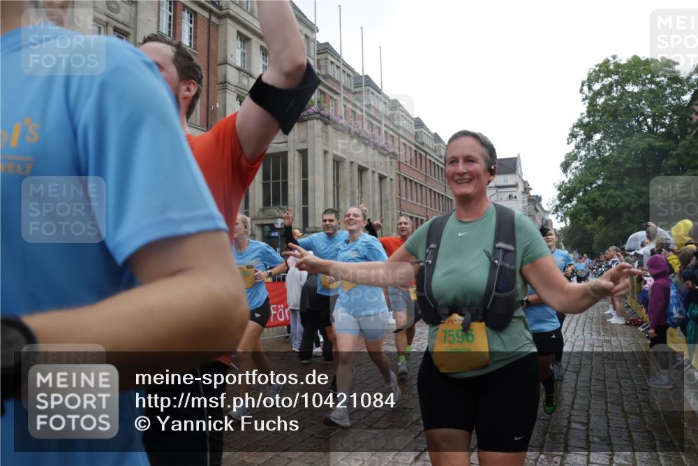 13.09.2026 - Kiel Lauf Yannick Fuchs http://msf.ph/oto/10421084 13.09.2026 10:53:31 Ziel 168, 207, 1199, 1757, 2692, 3027, 3498, 4005, 4515, 4657, 5285, 5766, 5769, 5788, 6543, 6712, 6821, 6926, 7021, 7132, 7365, 7571, 7599, 7649, 8003, 8821, 9677, 11166, 11537, 11556, 11912, 12380, 12513, 127, 168, 207, 373, 1071, 1486, 2174, 2336, 2859, 3104, 3153, 3173, 3500, 3587, 3657, 4196, 5642, 5643, 5691, 5924, 6015, 6055, 6104, 6161, 6181, 6374, 6695, 6777, 7139, 7596, 7869, 8422, 8483, 8516, 8518, 8863, 8905, 9749, 10276, 10367, 10721, 11074, 11097, 11253 meine-sportfotos.de
