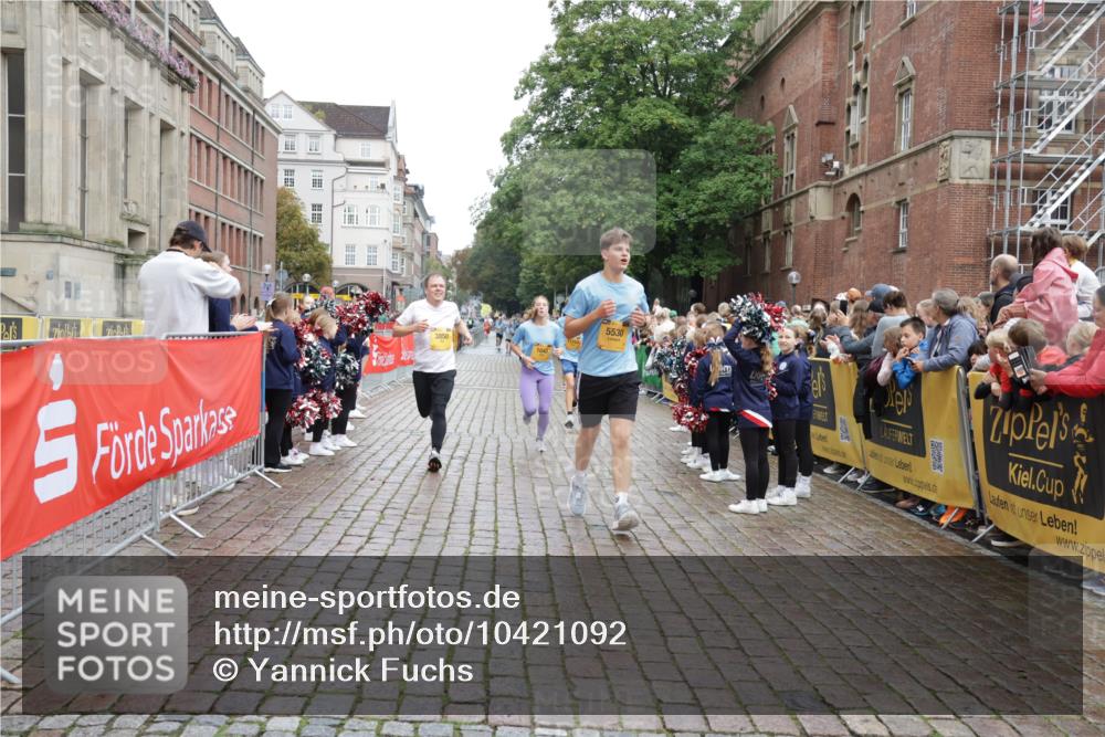 13.09.2026 - Kiel Lauf Yannick Fuchs http://msf.ph/oto/10421092 13.09.2026 09:43:01 Ziel 1040, 1213, 3849, 3850, 5530, 7874, 8191, 9311, 9354, 9629, 11753, 12678, 142, 445, 762, 771, 1045, 1777, 2608, 3827, 4322, 4548, 5559, 6075, 6213, 6423, 6542, 6913, 8532, 8870, 9311, 9519, 9592, 9706, 11721, 12190, 12678, 255, 623, 1508, 3041, 5929, 6377, 7099, 7532, 8808, 9933, 10047, 10118, 12259, 445, 771, 2914, 2955, 2977, 5559, 6099, 6542, 10938, 12190 meine-sportfotos.de