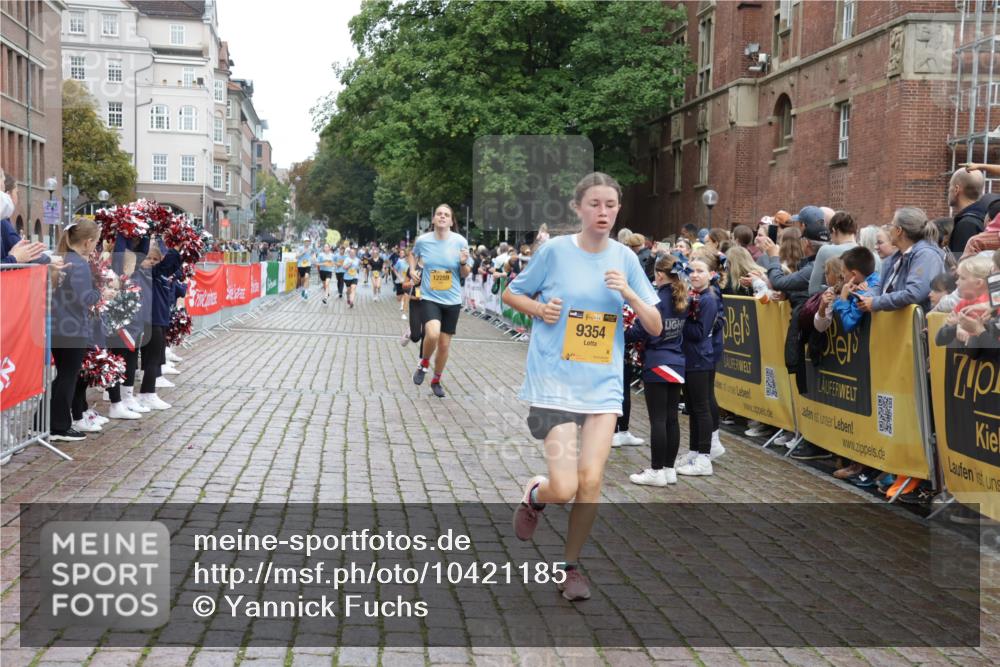 13.09.2026 - Kiel Lauf Yannick Fuchs http://msf.ph/oto/10421185 13.09.2026 09:43:07 Ziel 1040, 3041, 3850, 5530, 8191, 9354, 9933, 10047, 10118, 11753, 12259, 142, 762, 1045, 1213, 2608, 3827, 3849, 4322, 4548, 6075, 6423, 6913, 7874, 8191, 8532, 8870, 9311, 9519, 9592, 9629, 9706, 11721, 12678, 255, 623, 1508, 4256, 5929, 6377, 7099, 7532, 7857, 8066, 8808, 445, 771, 1045, 1777, 2608, 4548, 5559, 6075, 6099, 6213, 6423, 6542, 6913, 12190 meine-sportfotos.de