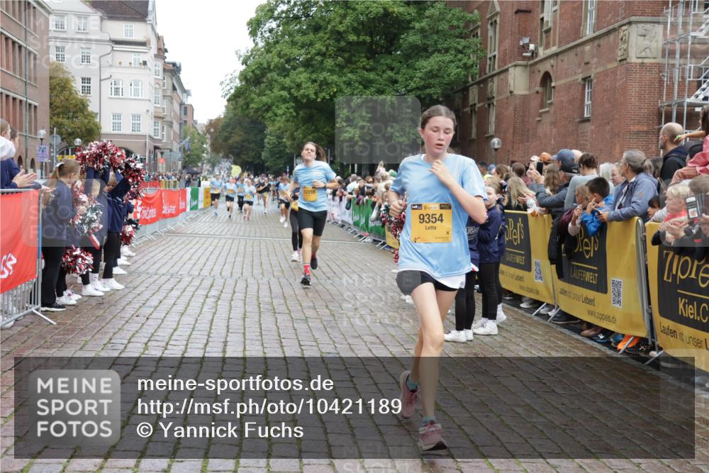 13.09.2026 - Kiel Lauf Yannick Fuchs http://msf.ph/oto/10421189 13.09.2026 09:43:07 Ziel 1040, 3041, 3850, 5530, 8191, 9354, 9933, 10047, 10118, 11753, 12259, 142, 762, 1045, 1213, 2608, 3827, 3849, 4322, 4548, 6075, 6423, 6913, 7874, 8191, 8532, 8870, 9311, 9519, 9592, 9629, 9706, 11721, 12678, 255, 623, 1508, 4256, 5929, 6377, 7099, 7532, 7857, 8066, 8808, 445, 771, 1045, 1777, 2608, 4548, 5559, 6075, 6099, 6213, 6423, 6542, 6913, 12190 meine-sportfotos.de