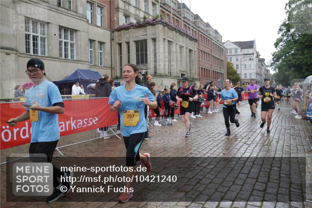 13.09.2026 - Kiel Lauf Yannick Fuchs http://msf.ph/oto/10421240 13.09.2026 10:53:55 Ziel 1117, 2033, 2683, 2843, 3092, 3817, 3822, 3886, 4045, 4101, 4249, 4276, 4581, 4701, 4867, 5073, 5203, 5427, 5431, 5506, 5626, 5650, 5675, 5678, 5884, 6297, 6394, 6761, 7144, 7518, 7695, 8610, 8639, 9124, 9666, 9705, 10146, 10766, 11486, 11897, 168, 183, 207, 661, 1199, 1424, 1757, 2225, 2433, 2692, 2843, 3027, 3498, 3922, 3962, 4005, 4249, 4515, 4633, 4657, 5285, 5766, 5769, 5788, 6543, 6821, 7021, 7132, 7365, 7649, 11166, 11537, 11556, 12380, 243 meine-sportfotos.de