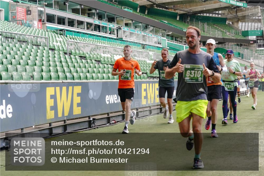 13.09.2026 - 21. swb-Marathon Bremen Michael Burmester http://msf.ph/oto/10421294 13.09.2026 12:59:17 Laufen im Stadion 141, 148, 191, 226, 232, 260, 342, 511, 672, 745, 789, 790, 972, 1080, 1119, 1166, 1191, 1199, 1209, 1281, 1493, 1494, 1516, 1642, 1647, 1931, 1933, 2088, 2210, 2289, 2343, 2367, 2397, 2425, 2481, 2517, 2570, 2577, 2686, 2771, 2806, 2807, 2827, 2885, 2899, 2914, 2953, 2961, 2979, 3015, 3021, 3098, 3120, 3124, 3138, 3148, 3186, 3190, 3233, 3273, 3319, 3338, 3435, 3516, 3531, 3534, 3560, 3652, 3655, 3695, 3861, 3930, 3933, 3934, 205 meine-sportfotos.de