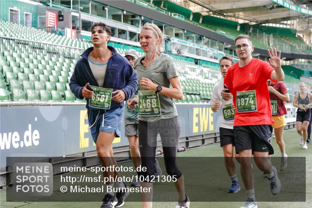 13.09.2026 - 21. swb-Marathon Bremen Michael Burmester http://msf.ph/oto/10421305 13.09.2026 13:22:08 Laufen im Stadion 128, 160, 211, 258, 343, 351, 423, 441, 571, 601, 620, 782, 851, 1060, 1094, 1157, 1158, 1177, 1259, 1316, 1344, 1417, 1439, 1518, 1657, 1669, 1676, 1691, 1729, 1808, 1846, 1883, 2139, 2201, 2258, 2278, 2290, 2414, 2504, 2551, 2619, 2632, 2652, 2660, 2685, 2711, 2736, 2828, 2954, 2964, 2995, 3004, 3010, 3022, 3034, 3070, 3074, 3144, 3225, 3351, 3530, 3682, 3784, 4020, 4054, 4406, 4407, 4431, 4584, 1506 meine-sportfotos.de
