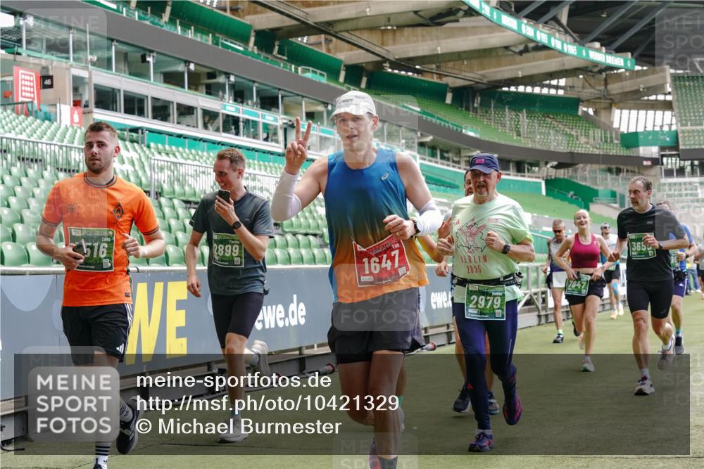 13.09.2026 - 21. swb-Marathon Bremen Michael Burmester http://msf.ph/oto/10421329 13.09.2026 12:59:19 Laufen im Stadion 141, 148, 191, 226, 232, 260, 342, 511, 672, 745, 789, 790, 972, 1080, 1119, 1166, 1191, 1199, 1209, 1281, 1493, 1494, 1516, 1642, 1647, 1931, 1933, 2088, 2210, 2289, 2343, 2367, 2397, 2425, 2481, 2517, 2570, 2577, 2686, 2771, 2806, 2807, 2827, 2885, 2899, 2914, 2953, 2961, 2979, 3015, 3021, 3098, 3120, 3124, 3138, 3148, 3186, 3190, 3233, 3273, 3338, 3435, 3516, 3531, 3534, 3560, 3652, 3655, 3695, 3861, 3930, 3933, 3934, 205 meine-sportfotos.de