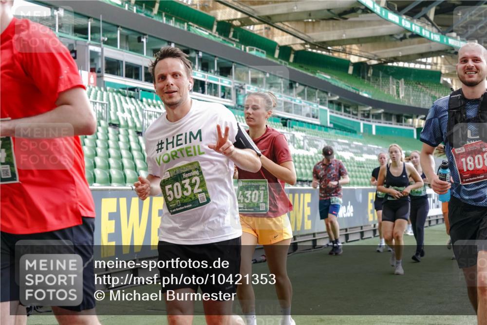 13.09.2026 - 21. swb-Marathon Bremen Michael Burmester http://msf.ph/oto/10421353 13.09.2026 13:22:09 Laufen im Stadion 128, 160, 211, 258, 343, 351, 423, 441, 571, 601, 620, 782, 851, 1060, 1094, 1157, 1158, 1177, 1259, 1316, 1344, 1417, 1439, 1518, 1657, 1669, 1676, 1691, 1729, 1808, 1846, 1883, 2139, 2201, 2213, 2258, 2278, 2290, 2414, 2504, 2551, 2619, 2632, 2652, 2660, 2685, 2711, 2736, 2828, 2954, 2964, 2995, 3004, 3010, 3022, 3034, 3070, 3074, 3144, 3225, 3351, 3530, 3682, 3784, 4020, 4054, 4406, 4407, 4431, 4584, 1506 meine-sportfotos.de