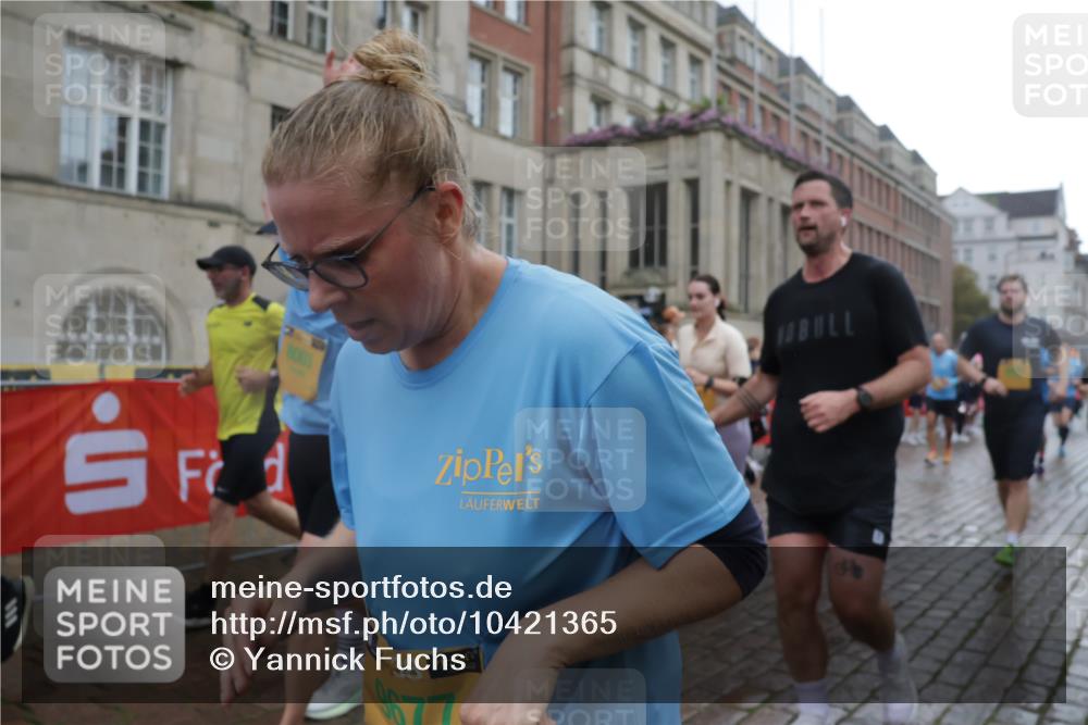 13.09.2026 - Kiel Lauf Yannick Fuchs http://msf.ph/oto/10421365 13.09.2026 10:54:08 Ziel 243, 548, 1343, 1740, 2196, 2471, 2579, 2746, 3024, 3269, 3293, 3337, 3649, 3886, 4101, 4264, 4525, 4581, 4582, 4867, 5119, 5392, 5621, 5675, 5678, 5680, 6519, 6888, 7276, 7518, 7535, 8849, 8925, 9088, 9400, 9517, 9618, 9666, 10084, 10119, 10146, 10443, 11486, 11961, 12746, 183, 661, 1117, 1199, 1424, 2033, 2225, 2433, 2683, 2843, 3027, 3092, 3817, 3822, 3886, 3922, 3962, 4045, 4101, 4249, 4276, 4515, 4581, 4633, 4701, 4867, 5073, 5203, 5427, 5431, 5506, 5626, 5650, 5884 meine-sportfotos.de