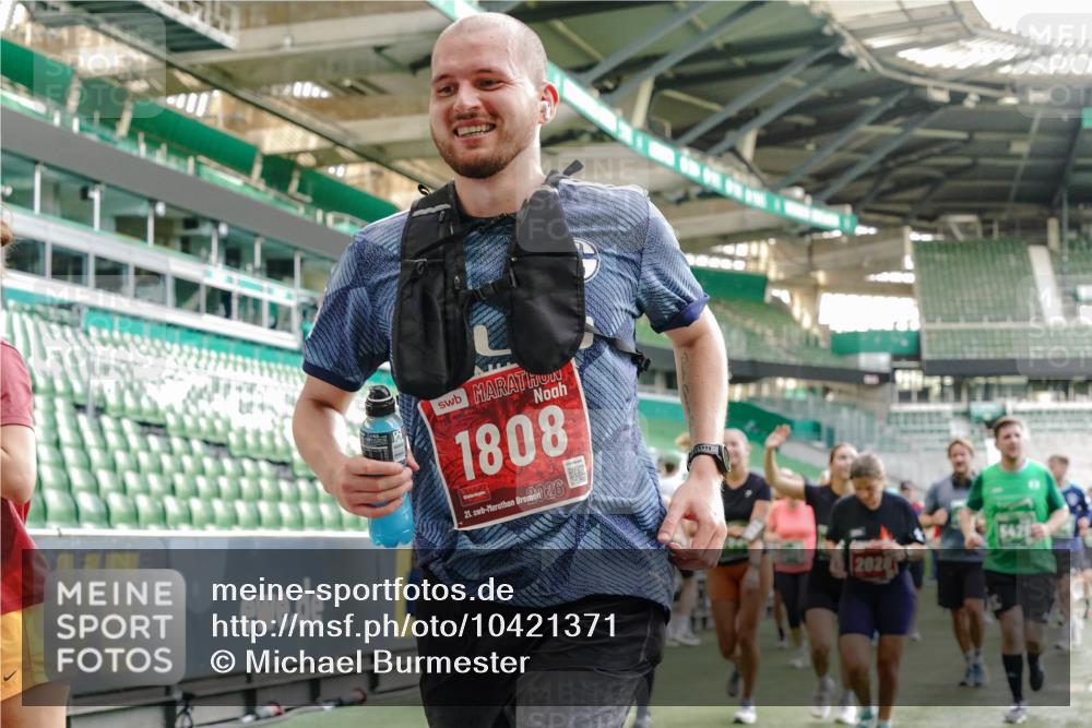 13.09.2026 - 21. swb-Marathon Bremen Michael Burmester http://msf.ph/oto/10421371 13.09.2026 13:22:10 Laufen im Stadion 128, 160, 211, 258, 343, 351, 423, 441, 571, 601, 620, 782, 851, 1060, 1094, 1157, 1158, 1177, 1259, 1316, 1344, 1417, 1439, 1518, 1657, 1669, 1676, 1691, 1729, 1808, 1846, 1883, 2139, 2201, 2213, 2258, 2278, 2290, 2414, 2504, 2551, 2619, 2632, 2652, 2660, 2685, 2711, 2736, 2828, 2954, 2964, 2995, 3004, 3010, 3022, 3034, 3070, 3074, 3144, 3225, 3351, 3530, 3682, 3784, 4020, 4054, 4406, 4407, 4431, 4584, 1506 meine-sportfotos.de