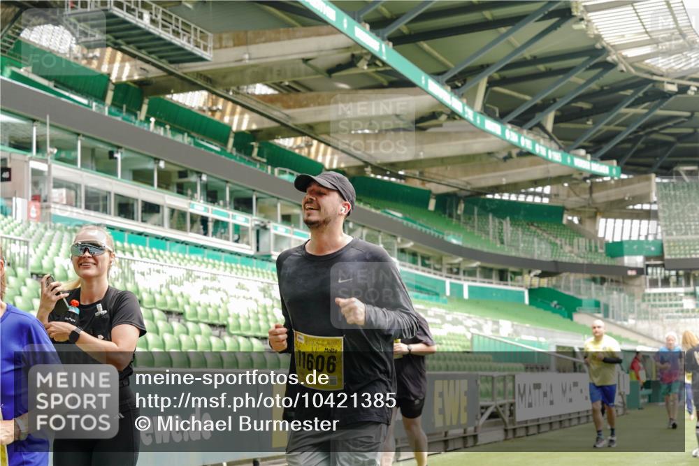 13.09.2026 - 21. swb-Marathon Bremen Michael Burmester http://msf.ph/oto/10421385 13.09.2026 10:44:49 Laufen im Stadion 10004, 10005, 10137, 10176, 10191, 10192, 10194, 10202, 10242, 10271, 10295, 10325, 10335, 10344, 10402, 10430, 10459, 10513, 10524, 10568, 10600, 10605, 10606, 10629, 10651, 10679, 10713, 10756, 10779, 10882, 10899, 10900, 10979, 10997, 10999, 11081, 11200, 11217, 11233, 11264, 11307, 11333, 11337, 11355, 11385, 11408, 11448, 11456, 11461, 11482, 11495, 11629, 11808, 11932, 11943, 12057, 12089, 12151, 12153, 12224, 12226, 12311, 12321, 12334, 12539 meine-sportfotos.de