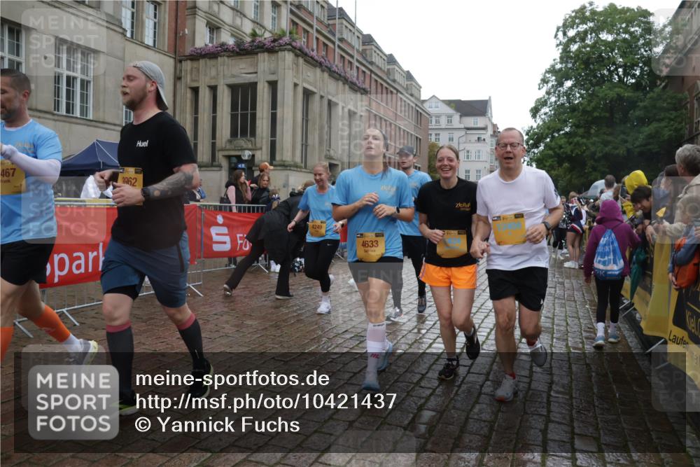 13.09.2026 - Kiel Lauf Yannick Fuchs http://msf.ph/oto/10421437 13.09.2026 10:54:18 Ziel 243, 394, 548, 932, 1343, 1613, 1765, 2196, 2471, 2579, 2746, 3293, 3337, 3729, 4246, 4310, 4525, 4582, 4827, 5318, 5392, 6519, 6888, 8328, 8640, 8849, 9400, 9655, 9863, 10443, 11961, 12746, 1117, 1424, 1740, 2033, 2683, 2843, 3024, 3092, 3269, 3649, 3817, 3822, 3886, 3962, 4045, 4101, 4249, 4264, 4276, 4581, 4633, 4701, 4867, 5073, 5119, 5203, 5392, 5427, 5431, 5506, 5621, 5626, 5650, 5675, 5678, 5680, 5884, 6519, 7276, 7518, 7535, 8925, 9088, 183 meine-sportfotos.de