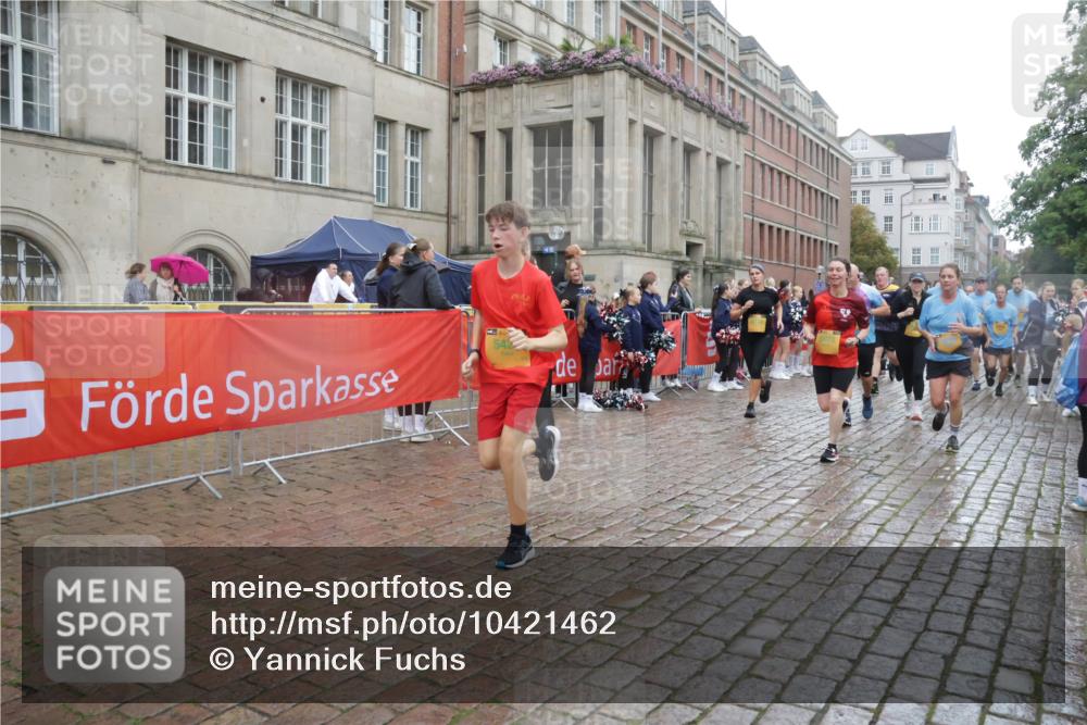 13.09.2026 - Kiel Lauf Yannick Fuchs http://msf.ph/oto/10421462 13.09.2026 10:54:21 Ziel 243, 394, 548, 932, 1343, 1613, 1765, 2196, 2259, 2579, 3337, 3729, 4246, 4310, 4827, 5318, 5578, 6063, 6208, 6571, 6888, 8328, 8640, 8711, 8849, 9400, 9655, 9863, 10049, 12746, 1117, 1740, 2033, 2471, 2579, 2683, 2746, 3024, 3092, 3269, 3293, 3649, 3817, 3822, 3886, 4045, 4101, 4264, 4276, 4525, 4581, 4582, 4701, 4867, 5073, 5119, 5203, 5392, 5427, 5431, 5506, 5621, 5626, 5650, 5675, 5678, 5680, 5884, 6519, 7276, 7518, 7535, 8849, 8925, 9088, 9400 meine-sportfotos.de