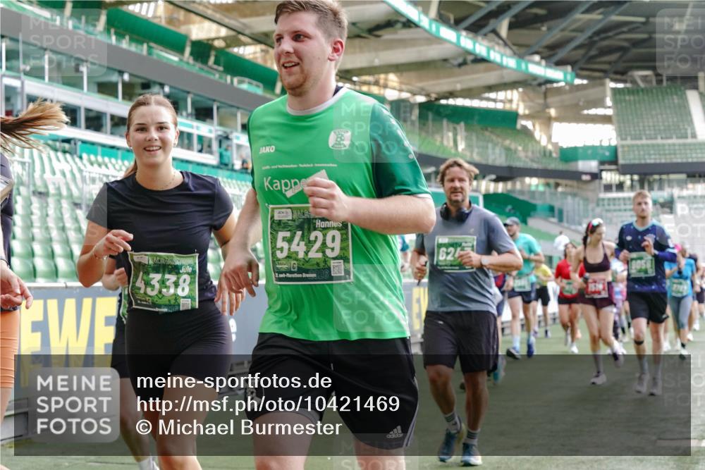 13.09.2026 - 21. swb-Marathon Bremen Michael Burmester http://msf.ph/oto/10421469 13.09.2026 13:22:13 Laufen im Stadion 128, 160, 211, 258, 343, 351, 423, 441, 571, 601, 620, 782, 851, 1060, 1094, 1157, 1158, 1177, 1178, 1259, 1316, 1344, 1417, 1518, 1657, 1669, 1676, 1691, 1729, 1788, 1808, 1846, 1883, 2139, 2201, 2213, 2258, 2290, 2414, 2504, 2526, 2551, 2619, 2632, 2652, 2660, 2685, 2711, 2736, 2828, 2954, 2964, 2995, 3004, 3010, 3022, 3034, 3070, 3074, 3144, 3225, 3351, 3505, 3530, 3682, 3784, 4020, 4054, 4406, 4407, 4431, 4584, 1506 meine-sportfotos.de