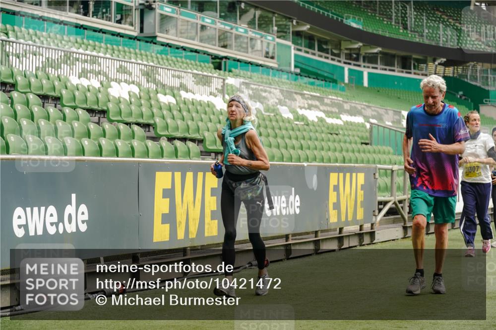 13.09.2026 - 21. swb-Marathon Bremen Michael Burmester http://msf.ph/oto/10421472 13.09.2026 10:44:57 Laufen im Stadion 10137, 10176, 10191, 10192, 10194, 10202, 10242, 10295, 10325, 10335, 10344, 10430, 10459, 10513, 10524, 10568, 10600, 10605, 10606, 10629, 10651, 10679, 10713, 10756, 10779, 10882, 10899, 10900, 10979, 10997, 10999, 11081, 11200, 11217, 11233, 11264, 11307, 11333, 11337, 11355, 11385, 11408, 11448, 11456, 11461, 11495, 11629, 11808, 11932, 11943, 12057, 12089, 12151, 12153, 12177, 12178, 12224, 12226, 12311, 12321, 12334, 12539, 10148 meine-sportfotos.de