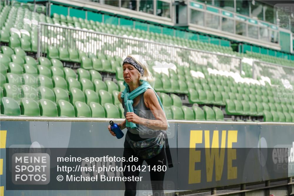 13.09.2026 - 21. swb-Marathon Bremen Michael Burmester http://msf.ph/oto/10421480 13.09.2026 10:44:58 Laufen im Stadion 10137, 10176, 10191, 10192, 10194, 10202, 10242, 10295, 10325, 10335, 10344, 10430, 10459, 10513, 10524, 10568, 10600, 10605, 10606, 10629, 10651, 10679, 10713, 10756, 10779, 10882, 10899, 10900, 10979, 10997, 10999, 11081, 11200, 11217, 11233, 11264, 11307, 11333, 11337, 11355, 11385, 11408, 11448, 11456, 11461, 11495, 11629, 11808, 11932, 11943, 12057, 12089, 12151, 12153, 12177, 12178, 12224, 12226, 12311, 12321, 12334, 12539, 10148 meine-sportfotos.de