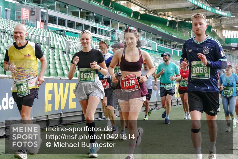 13.09.2026 - 21. swb-Marathon Bremen Michael Burmester http://msf.ph/oto/10421514 13.09.2026 13:22:17 Laufen im Stadion 128, 160, 211, 258, 343, 351, 423, 441, 571, 601, 620, 782, 851, 892, 1060, 1094, 1157, 1158, 1177, 1178, 1259, 1316, 1344, 1417, 1518, 1657, 1669, 1676, 1691, 1729, 1746, 1788, 1808, 1883, 2201, 2213, 2258, 2290, 2414, 2433, 2475, 2504, 2526, 2551, 2619, 2632, 2652, 2660, 2685, 2711, 2736, 2828, 2954, 2964, 2995, 3010, 3022, 3034, 3070, 3074, 3144, 3225, 3347, 3351, 3505, 3530, 3682, 3784, 4020, 4054, 4406, 4407, 4431, 4584, 1506 meine-sportfotos.de