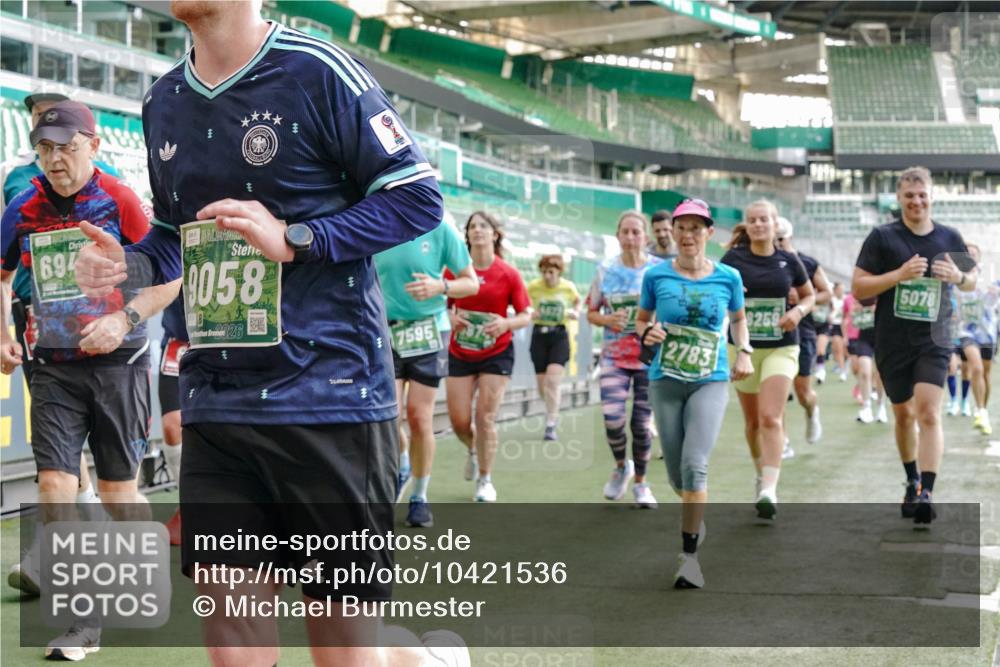 13.09.2026 - 21. swb-Marathon Bremen Michael Burmester http://msf.ph/oto/10421536 13.09.2026 13:22:17 Laufen im Stadion 128, 160, 211, 258, 343, 351, 423, 441, 571, 601, 620, 782, 851, 892, 1060, 1094, 1157, 1158, 1177, 1178, 1259, 1316, 1344, 1417, 1518, 1657, 1669, 1676, 1691, 1729, 1746, 1788, 1808, 1883, 2201, 2213, 2258, 2290, 2414, 2433, 2475, 2504, 2526, 2551, 2619, 2632, 2652, 2660, 2685, 2711, 2736, 2828, 2954, 2964, 2995, 3010, 3022, 3034, 3070, 3074, 3144, 3225, 3347, 3351, 3505, 3530, 3682, 3784, 4020, 4054, 4406, 4407, 4431, 4584, 1506 meine-sportfotos.de