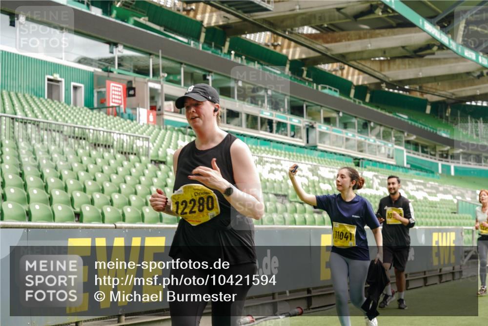 13.09.2026 - 21. swb-Marathon Bremen Michael Burmester http://msf.ph/oto/10421594 13.09.2026 10:45:06 Laufen im Stadion 10137, 10176, 10191, 10192, 10194, 10202, 10242, 10295, 10325, 10335, 10344, 10430, 10459, 10472, 10513, 10524, 10568, 10600, 10605, 10606, 10629, 10651, 10679, 10713, 10756, 10779, 10882, 10979, 10997, 10999, 11081, 11200, 11233, 11307, 11309, 11333, 11337, 11355, 11367, 11385, 11408, 11495, 11629, 11709, 11808, 11932, 11943, 12057, 12089, 12151, 12153, 12177, 12178, 12224, 12226, 12311, 12321, 12334, 12539, 10148, 10330 meine-sportfotos.de