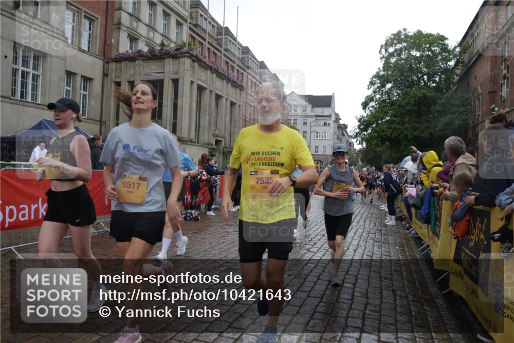 13.09.2026 - Kiel Lauf Yannick Fuchs http://msf.ph/oto/10421643 13.09.2026 10:54:37 Ziel 1127, 1287, 2506, 3939, 4091, 4502, 4938, 5302, 5560, 5821, 6166, 6887, 6889, 7046, 7558, 8542, 8867, 9297, 9424, 9462, 9633, 10015, 10740, 11156, 11529, 11760, 12268, 12526, 12529, 12710, 243, 394, 548, 932, 1127, 1343, 1613, 1740, 1765, 2196, 2259, 2471, 2579, 2746, 3024, 3293, 3337, 3649, 3729, 4246, 4264, 4310, 4525, 4582, 4827, 5119, 5318, 5392, 5578, 5680, 6063, 6208, 6519, 6571, 6887, 6888, 7276, 7535, 7558, 8328, 8640, 8711, 8849, 8925, 9088, 9400, 396, 454 meine-sportfotos.de