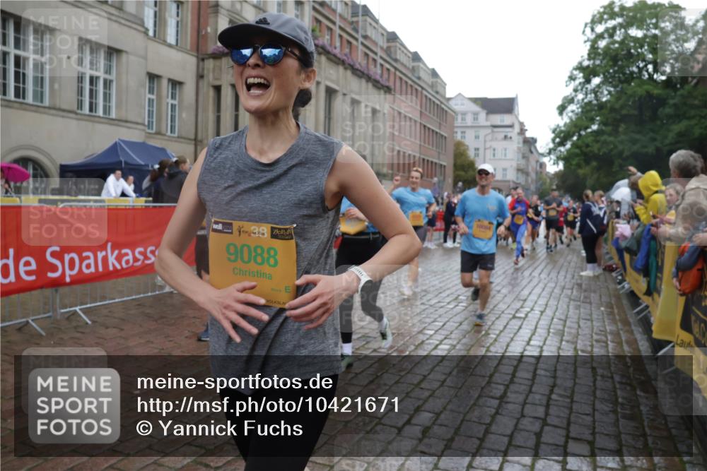 13.09.2026 - Kiel Lauf Yannick Fuchs http://msf.ph/oto/10421671 13.09.2026 10:54:39 Ziel 1063, 1287, 2506, 3939, 4091, 4502, 4772, 4938, 5302, 5560, 5821, 5923, 6166, 6889, 7046, 8542, 8867, 9297, 9424, 9462, 9633, 10015, 10740, 11156, 11529, 11760, 12268, 12526, 12529, 12710, 243, 394, 548, 932, 1127, 1343, 1613, 1740, 1765, 2196, 2259, 2471, 2579, 2746, 3293, 3337, 3649, 3729, 4246, 4264, 4310, 4525, 4582, 4827, 5119, 5318, 5392, 5560, 5578, 6063, 6208, 6519, 6571, 6887, 6888, 7276, 7558, 8328, 8640, 8711, 8849, 8925, 9088, 9400, 396, 454 meine-sportfotos.de