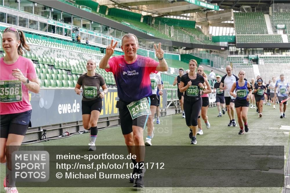 13.09.2026 - 21. swb-Marathon Bremen Michael Burmester http://msf.ph/oto/10421712 13.09.2026 13:22:26 Laufen im Stadion 128, 160, 211, 258, 343, 351, 423, 441, 571, 601, 609, 620, 708, 782, 851, 892, 1060, 1094, 1157, 1158, 1177, 1178, 1259, 1316, 1331, 1344, 1417, 1518, 1657, 1669, 1676, 1691, 1729, 1746, 1788, 1808, 1883, 2213, 2290, 2414, 2433, 2475, 2504, 2526, 2551, 2619, 2632, 2652, 2660, 2685, 2711, 2736, 2828, 2954, 2964, 2995, 3010, 3022, 3034, 3144, 3225, 3252, 3347, 3351, 3505, 3530, 3559, 3682, 3727, 3784, 4020, 4054, 4231, 4406, 4407, 4431, 4467, 4584, 1506 meine-sportfotos.de