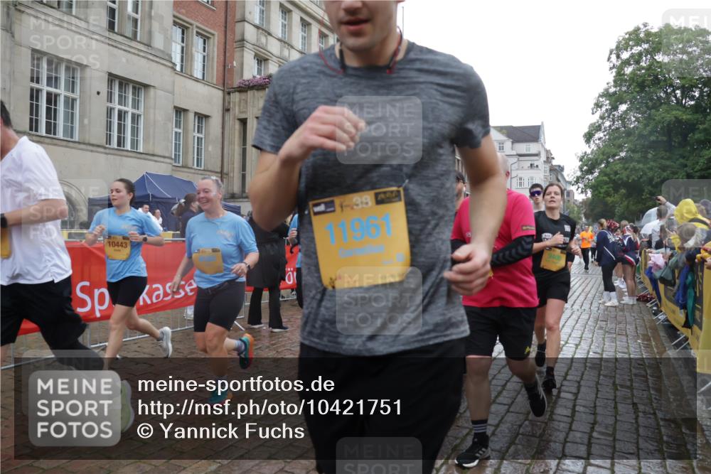 13.09.2026 - Kiel Lauf Yannick Fuchs http://msf.ph/oto/10421751 13.09.2026 10:54:44 Ziel 396, 459, 796, 1063, 1619, 1659, 1940, 2506, 3162, 3511, 3939, 3950, 4091, 4772, 4938, 5302, 5521, 5770, 5821, 5923, 6889, 7046, 7696, 8222, 8374, 8484, 8542, 8867, 9297, 9424, 10015, 10134, 10740, 11760, 12268, 12529, 243, 394, 548, 932, 1127, 1287, 1343, 1613, 1765, 2196, 2259, 2471, 2506, 2579, 2746, 3293, 3337, 3729, 4246, 4310, 4502, 4525, 4582, 4827, 5318, 5560, 5578, 6063, 6166, 6208, 6571, 6887, 6888, 7558, 8328, 8640, 8711, 8849, 9400, 9462, 9633, 454, 3084, 243 meine-sportfotos.de