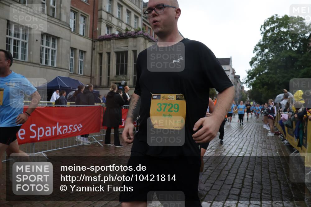 13.09.2026 - Kiel Lauf Yannick Fuchs http://msf.ph/oto/10421814 13.09.2026 10:54:49 Ziel 396, 454, 459, 796, 1063, 1619, 1659, 1940, 2357, 2747, 3162, 3511, 3939, 3950, 4091, 4772, 4938, 5302, 5521, 5770, 5890, 5923, 6842, 7046, 7419, 7696, 8222, 8374, 8484, 8519, 9424, 10134, 10148, 10740, 12268, 394, 932, 1127, 1287, 1613, 1765, 2259, 2506, 3729, 4246, 4310, 4502, 4827, 5318, 5560, 5578, 6063, 6166, 6208, 6571, 6887, 7558, 8328, 8640, 8711, 9462, 9633, 1459, 1815, 1973, 3084, 5104, 243 meine-sportfotos.de
