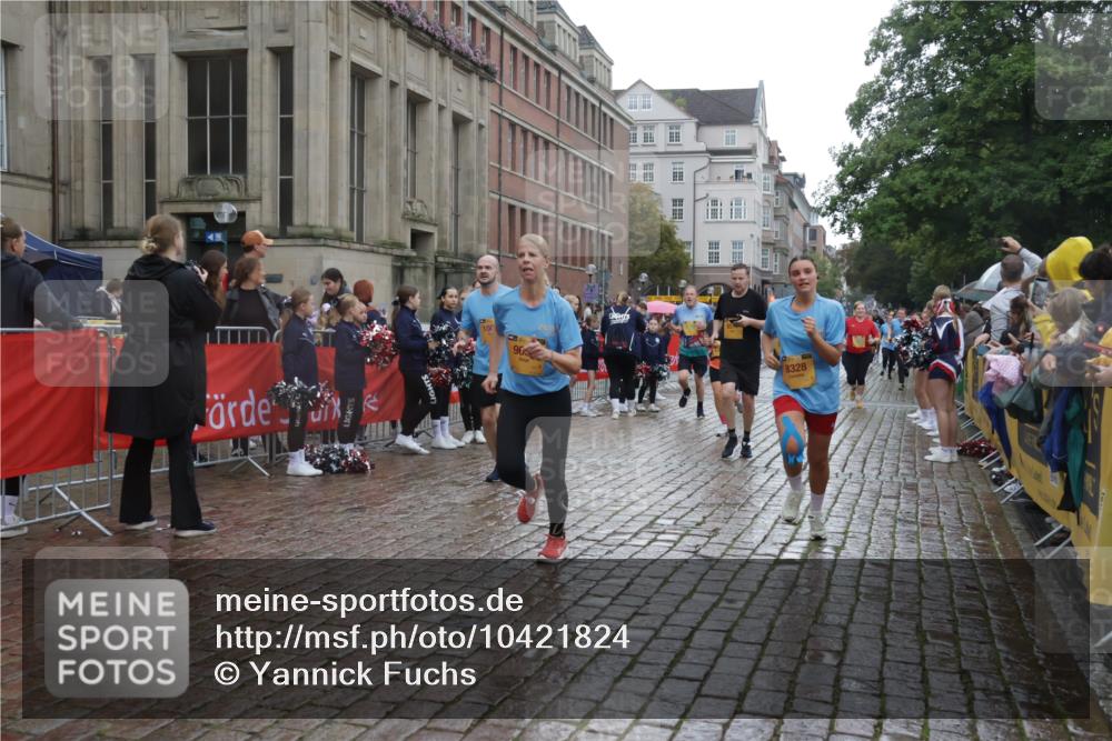 13.09.2026 - Kiel Lauf Yannick Fuchs http://msf.ph/oto/10421824 13.09.2026 10:54:55 Ziel 396, 454, 459, 575, 796, 1232, 1619, 1659, 1940, 2198, 2357, 2554, 2747, 2813, 3162, 3511, 3699, 3950, 4369, 4370, 4625, 4652, 4665, 4902, 5260, 5521, 5770, 5890, 6842, 7419, 7696, 8222, 8374, 8484, 8519, 9573, 9601, 9849, 10058, 10134, 10148, 10170, 796, 1063, 1127, 1287, 1940, 2259, 2506, 3939, 4091, 4246, 4502, 4772, 5318, 5560, 5578, 6063, 6166, 6208, 6571, 6887, 7558, 8328, 8711, 9462, 9633, 185, 1459, 1815, 1851, 1973, 2738, 3084, 3429, 3903, 4403, 4678, 4898, 5104 meine-sportfotos.de
