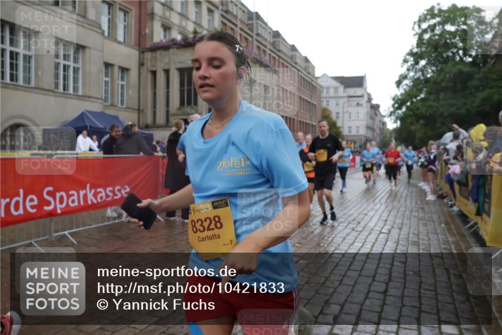 13.09.2026 - Kiel Lauf Yannick Fuchs http://msf.ph/oto/10421833 13.09.2026 10:54:56 Ziel 396, 454, 459, 575, 1232, 1619, 1659, 2198, 2357, 2554, 2747, 2813, 3162, 3511, 3699, 3950, 4369, 4370, 4625, 4652, 4665, 4902, 5260, 5521, 5770, 5890, 6842, 7419, 7696, 7722, 8374, 8519, 9573, 9601, 9849, 10058, 10134, 10148, 10170, 11157, 396, 796, 1063, 1127, 1287, 1940, 2259, 2506, 3939, 3950, 4091, 4502, 4772, 5560, 5578, 6063, 6166, 6208, 6571, 6887, 7558, 8328, 8711, 9462, 9633, 185, 1459, 1815, 1851, 1973, 2738, 3084, 3429, 3903, 4403, 4678, 4898, 5104, 2259, 5578 meine-sportfotos.de