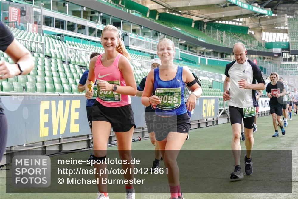 13.09.2026 - 21. swb-Marathon Bremen Michael Burmester http://msf.ph/oto/10421861 13.09.2026 13:22:30 Laufen im Stadion 128, 160, 211, 258, 343, 351, 423, 441, 533, 571, 601, 609, 708, 782, 851, 892, 1060, 1094, 1157, 1158, 1177, 1178, 1259, 1316, 1331, 1344, 1417, 1518, 1657, 1669, 1676, 1691, 1729, 1746, 1788, 1883, 2213, 2290, 2433, 2475, 2504, 2526, 2551, 2619, 2632, 2652, 2660, 2685, 2711, 2828, 2954, 2964, 2995, 3022, 3034, 3144, 3225, 3252, 3347, 3351, 3505, 3530, 3559, 3682, 3727, 3784, 4020, 4054, 4231, 4406, 4407, 4431, 4467, 4584, 1506 meine-sportfotos.de