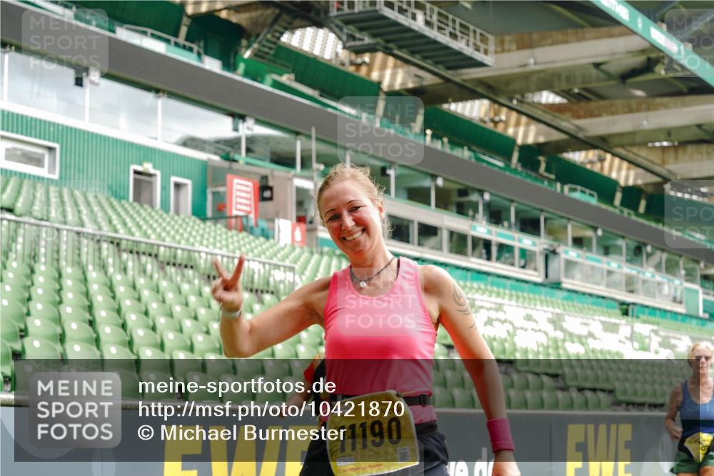 13.09.2026 - 21. swb-Marathon Bremen Michael Burmester http://msf.ph/oto/10421870 13.09.2026 10:45:19 Laufen im Stadion 10137, 10176, 10191, 10192, 10194, 10202, 10242, 10295, 10344, 10430, 10472, 10524, 10568, 10600, 10629, 10651, 10679, 10713, 10756, 10779, 10882, 10979, 10997, 10999, 11081, 11181, 11200, 11233, 11244, 11307, 11309, 11355, 11367, 11385, 11408, 11495, 11574, 11629, 11709, 11808, 11821, 11932, 11943, 12057, 12089, 12151, 12153, 12177, 12178, 12224, 12226, 12285, 12311, 12321, 12334, 12374, 12539, 10148, 10303, 10330 meine-sportfotos.de