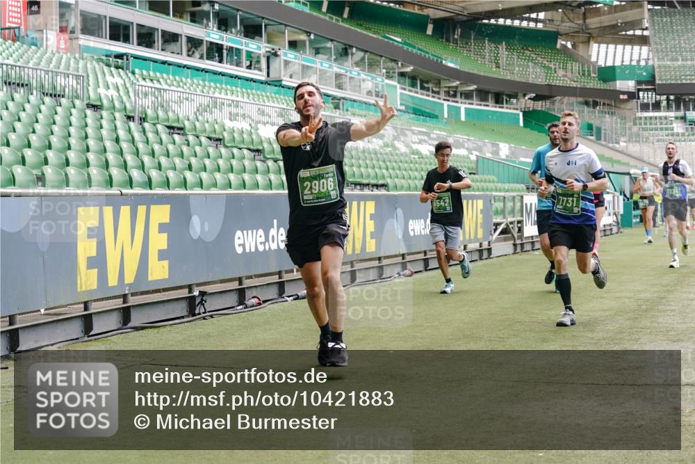 13.09.2026 - 21. swb-Marathon Bremen Michael Burmester http://msf.ph/oto/10421883 13.09.2026 12:59:41 Laufen im Stadion 135, 148, 191, 226, 232, 260, 342, 651, 745, 972, 1080, 1166, 1209, 1281, 1368, 1493, 1494, 1516, 1642, 1650, 1861, 1931, 1935, 1963, 2088, 2210, 2289, 2293, 2306, 2322, 2343, 2367, 2425, 2481, 2517, 2570, 2577, 2686, 2771, 2806, 2807, 2827, 2885, 2899, 2906, 2914, 2953, 2961, 2979, 3015, 3021, 3076, 3098, 3105, 3120, 3124, 3145, 3190, 3233, 3273, 3354, 3435, 3480, 3516, 3531, 3560, 3652, 3729, 3855, 3861, 3930, 3934, 205 meine-sportfotos.de