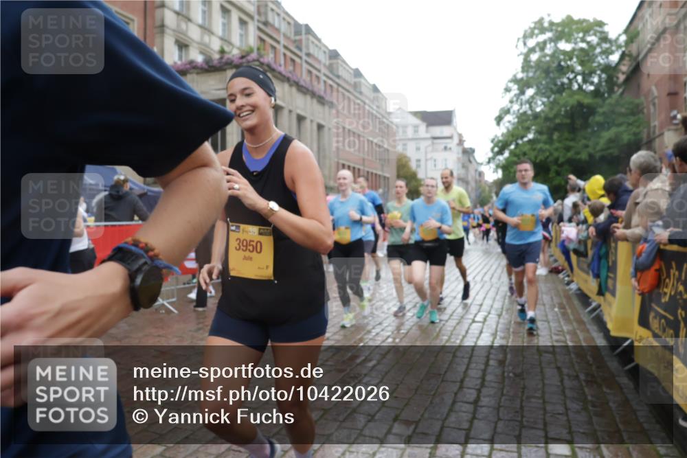 13.09.2026 - Kiel Lauf Yannick Fuchs http://msf.ph/oto/10422026 13.09.2026 10:55:20 Ziel 185, 313, 428, 1841, 1851, 2330, 2331, 2738, 3379, 3429, 3645, 3903, 4403, 4678, 4898, 5485, 5834, 6490, 6800, 6991, 7118, 7450, 7566, 8791, 8845, 9131, 9858, 10061, 10354, 10936, 11325, 11358, 11751, 12610, 396, 454, 459, 575, 796, 1232, 1459, 1619, 1659, 1815, 1940, 1973, 2198, 2339, 2357, 2548, 2554, 2738, 2747, 2813, 3084, 3162, 3511, 3699, 3903, 3950, 4369, 4370, 4625, 4652, 4665, 4898, 4902, 5104, 5645, 6193, 6490, 6498, 6501, 6583, 6991, 7722, 8121, 34, 396, 1619 meine-sportfotos.de