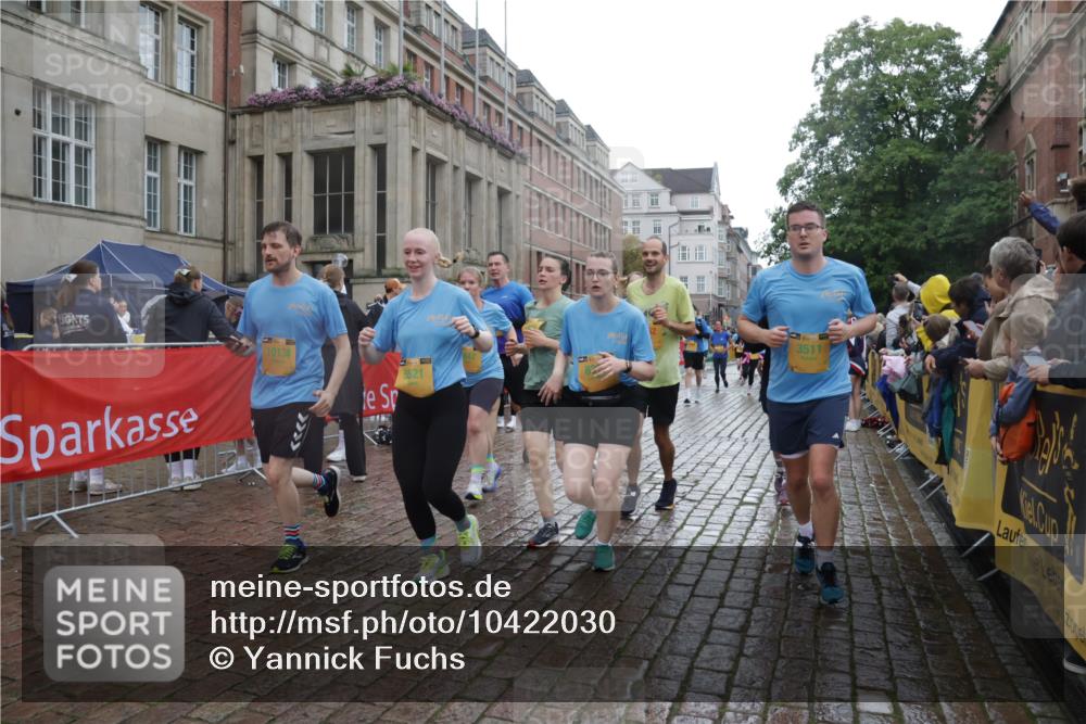 13.09.2026 - Kiel Lauf Yannick Fuchs http://msf.ph/oto/10422030 13.09.2026 10:55:21 Ziel 185, 313, 428, 1841, 1851, 2330, 2331, 3379, 3429, 3645, 4403, 4678, 5485, 5834, 5903, 6800, 7118, 7450, 7566, 8791, 8845, 9858, 10061, 10354, 10936, 11751, 12610, 396, 454, 459, 575, 1232, 1459, 1619, 1659, 1815, 1973, 2198, 2339, 2357, 2548, 2554, 2738, 2747, 2813, 3084, 3162, 3429, 3511, 3699, 3903, 3950, 4369, 4370, 4625, 4652, 4665, 4898, 4902, 5104, 5645, 5834, 6193, 6490, 6498, 6501, 6583, 6991, 7722, 8121, 34, 396, 1619 meine-sportfotos.de